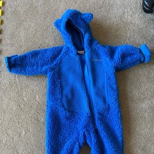 Columbia boys 12-18mo fleece suit.